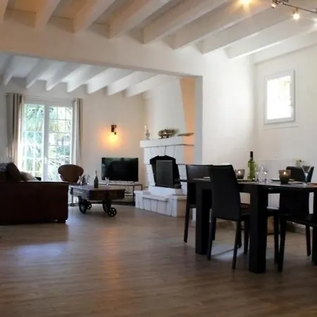 House Mais 6 Pieces Oleron 10 Couchages Pierre D'oleron 別荘 サン・ピエール・ドレロン